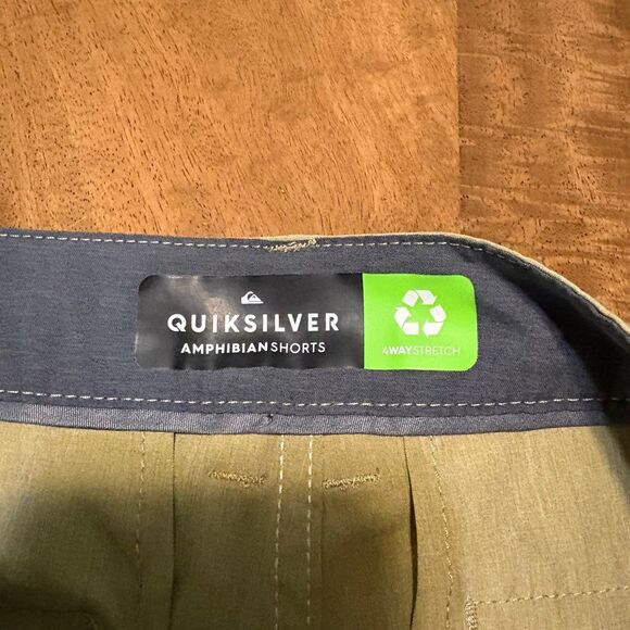 Quiksilver Amphibian Men’s Shorts 28 tan Quick Dry Stretch Hybrid Excellent - Picture 2 of 9